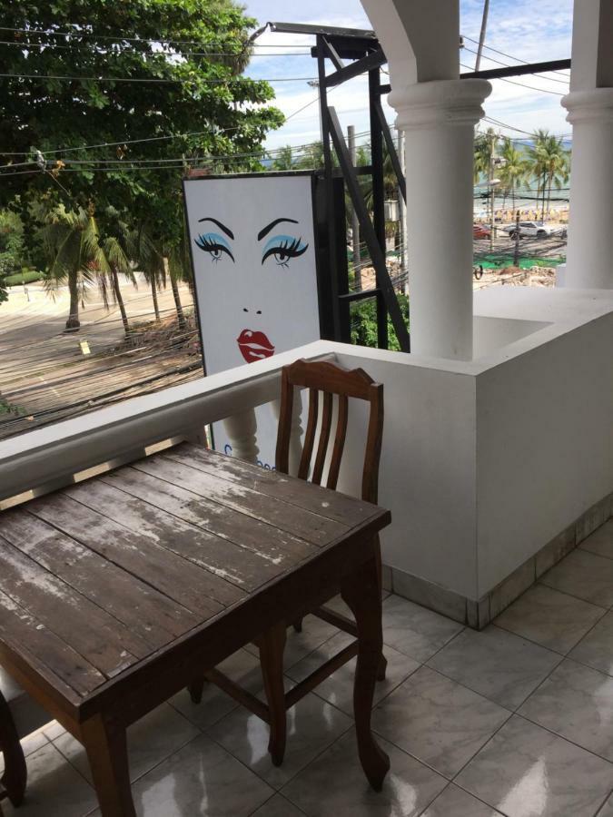 Escobar Guesthouse Jomtien Beach Exterior foto