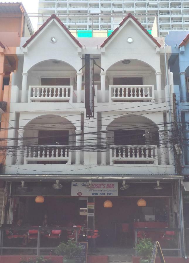 Escobar Guesthouse Jomtien Beach Exterior foto