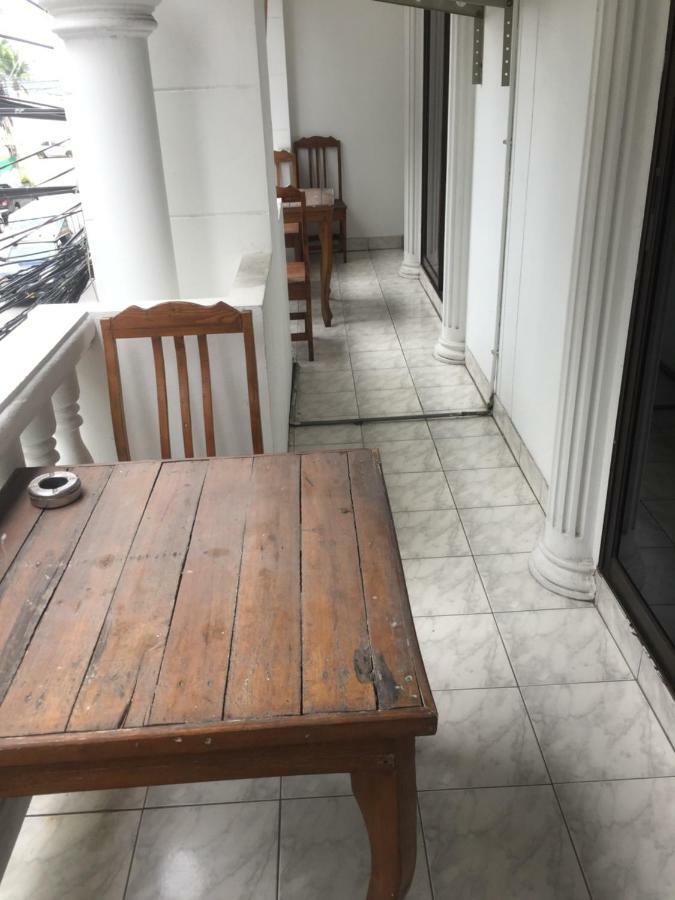 Escobar Guesthouse Jomtien Beach Exterior foto