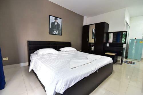 Escobar Guesthouse Jomtien Beach Exterior foto